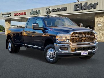 2024 RAM 3500 Tradesman Crew Cab 4x4 8' Box