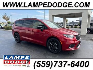 New 2026 Chrysler Pacifica Limited