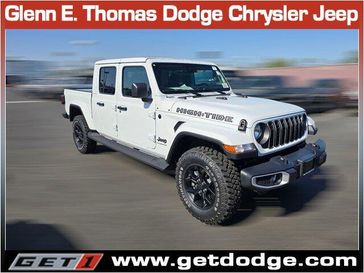New 2025 Jeep Gladiator High Tide 4x4