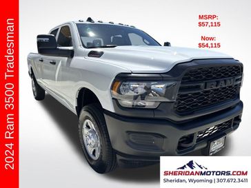 2024 RAM 3500 Tradesman Crew Cab 4x4 8' Box