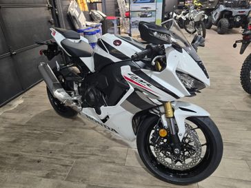 New 2026 Honda CBR1000RR PEARL WHITE 