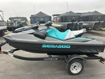 2025 SEADOO GTR 230 WITH SOUND SYSTEM ECLIPSE BLACK AND REEF BLUE 