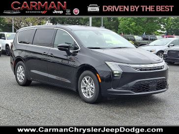 New 2027 Chrysler Pacifica Select