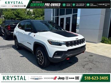 Used 2025 Jeep Compass Trailhawk