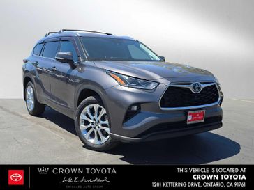 Used 2024 Toyota Highlander Hybrid Limited