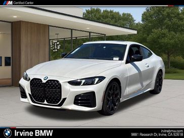 Mineral White Metallic
