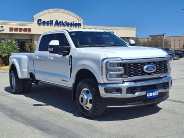 2023 Ford F-350 Lariat