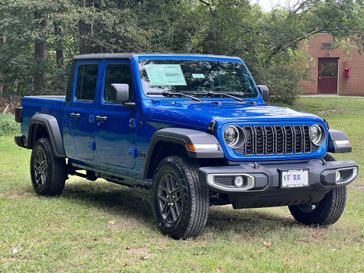 New 2026 Jeep Gladiator Sport S 4x4