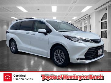 2023 Toyota Sienna XLE