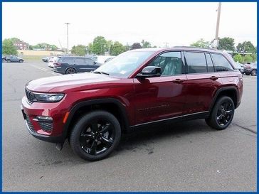 New 2025 Jeep Grand Cherokee Limited