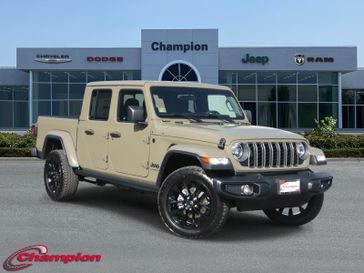 2025 Jeep Gladiator Nighthawk 4x4