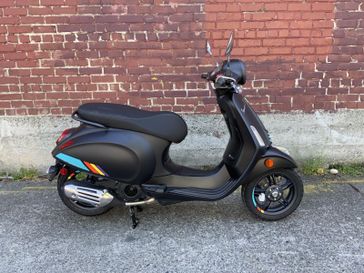 New 2024 Vespa PRIMAVERA 150 SPORT 