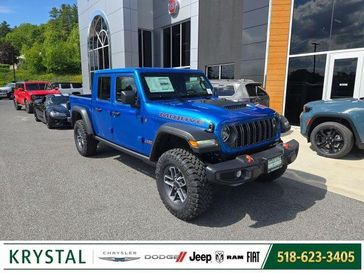 New 2026 Jeep Gladiator Mojave 4x4