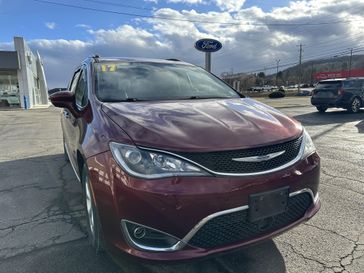 2017 Chrysler Pacifica Touring L Plus