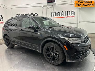2023 Volkswagen Tiguan SE R-LINE BLACK