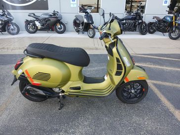 New 2025 Vespa GTS 300 Supersport 
