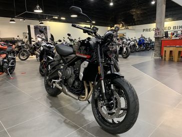 2023 Triumph Trident 660  in a SAPPHIRE BLACK exterior color. SoSo Cycles 877-344-5251 sosocycles.com 