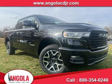 2025 RAM 1500 Laramie Crew Cab 4x4 5'7' Box