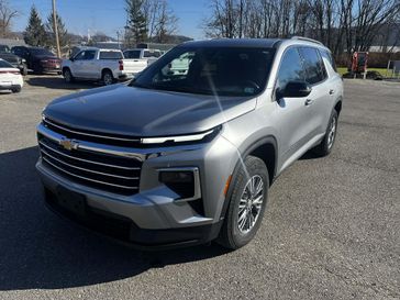 Used 2025 Chevrolet TRAVERSE LT 