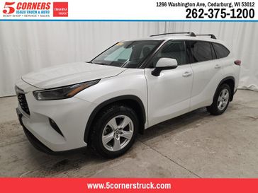 Used 2022 Toyota Highlander LE