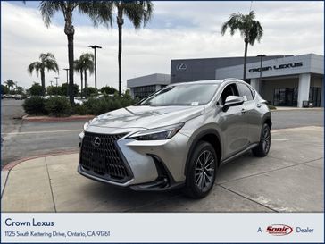 2025 Lexus NX 350h Premium