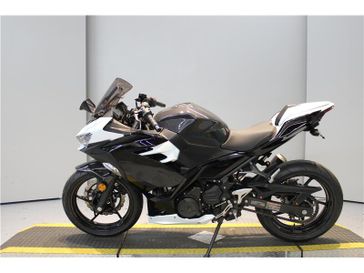 Used 2022 Kawasaki EX400ABS 