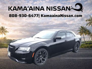 2019 Chrysler 300 4d Sedan RWD Touring