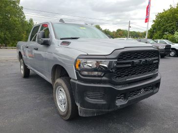 2024 RAM 2500 Tradesman Crew Cab 4x4 6'4' Box