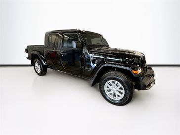 2023 Jeep Gladiator Sport S 4x4 in a Black Clear Coat exterior color and Blackinterior. Sheridan Motors Auto (307) 218-2217 sheridanmotors.com 