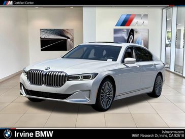 Mineral White Metallic
