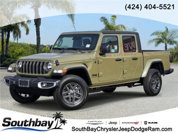 New 2026 Jeep Gladiator Sport S 4x4 in a 41 exterior color and Blackinterior. Southbay Chrysler Jeep Dodge Ram (424) 404-5521 pixelmotiondemo.com 