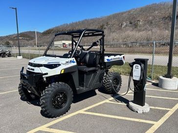 2024 Polaris RGR-24,EV,FS,PREM,PEARL WHITE Premium 