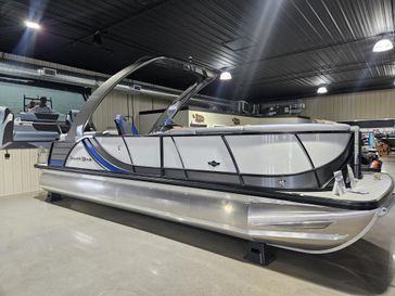 New 2023 SOUTHBAY 525RS30Arch 