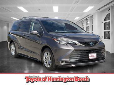 Used 2024 Toyota Sienna Platinum