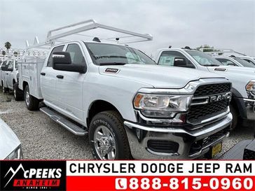 2023 RAM 2500 Tradesman Crew Cab 4x2 8' Box