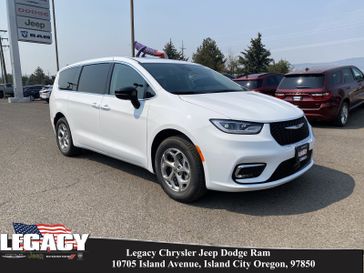 2024 Chrysler Pacifica Limited Awd