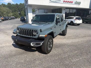 New 2026 Jeep Gladiator Sahara 4x4