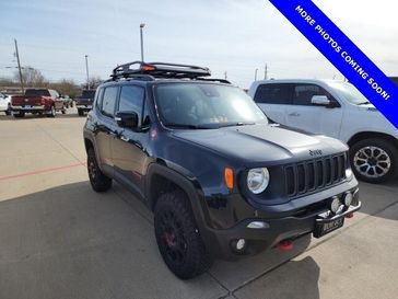 2023 Jeep Renegade Trailhawk