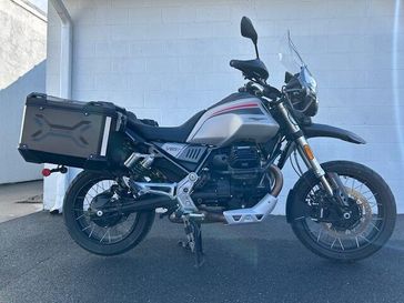 2022 Moto Guzzi V85TT Travel 