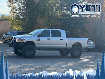 2008 Dodge Ram 2500 SXT 4WD Mega Cab 160.5