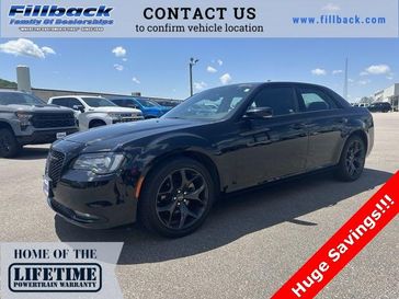 2022 Chrysler 300 S