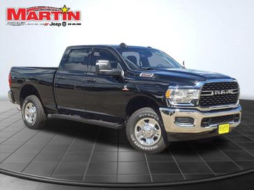 2024 RAM 2500 Tradesman Crew Cab 4x4 6'4' Box