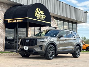 New 2026 Ford Explorer ST-Line