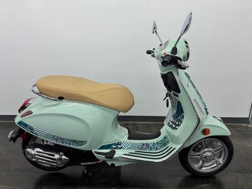2025 Vespa Primavera 150 Batik 
