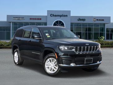 2025 Jeep Grand Cherokee L Laredo 4x2