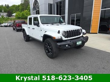 2025 Jeep Gladiator Nighthawk 4x4