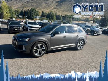 2021 Audi Q7 Prestige