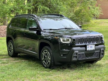New 2026 Jeep Cherokee Laredo 4x4