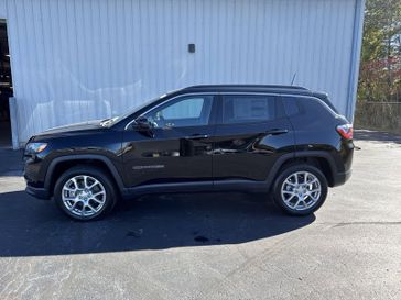 2024 Jeep Compass Latitude Lux 4x4