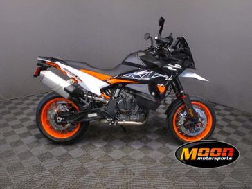 2024 KTM 890 SMT 